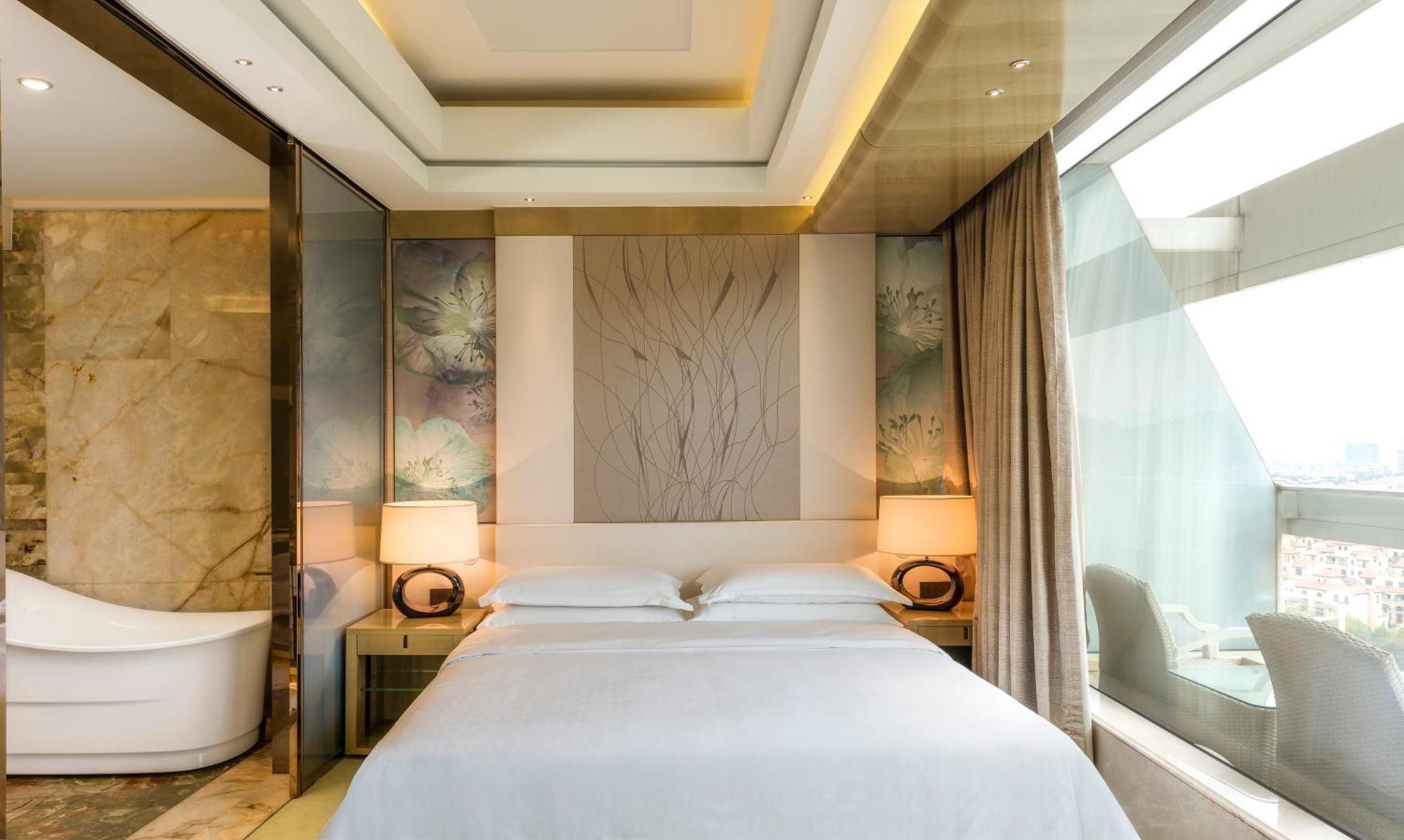 Sheraton Huzhou Taihu Lake Hot Spring Resort & Spa Exteriör bild
