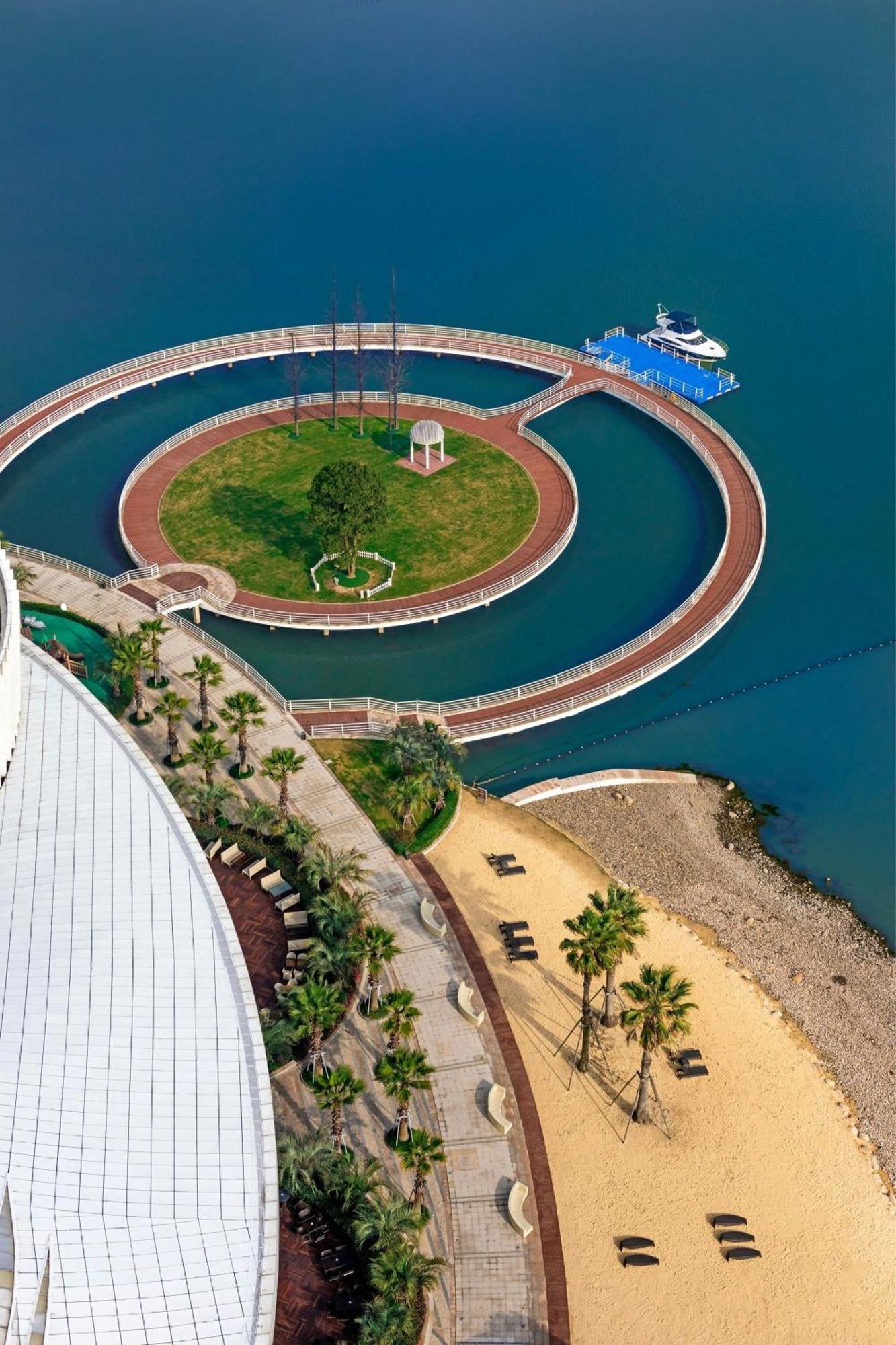 Sheraton Huzhou Taihu Lake Hot Spring Resort & Spa Exteriör bild